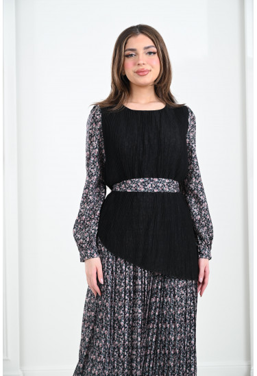 فستان نسائي بنقوشات زهور رقيقة