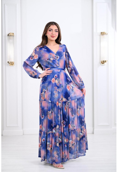 فستان طويل بنقشات الزهور الربيعية المميزة