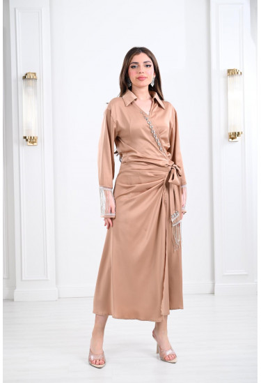 فستان بنمط لف باساور فضية مذهلة