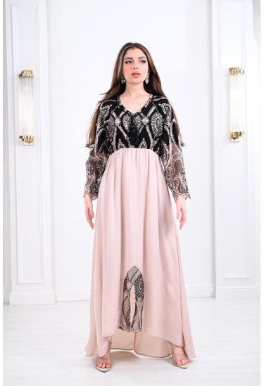 فستان مطرز بخيوط السيرما و الخرز اللامع 