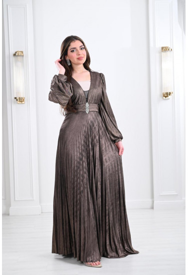 فستان بطلة انسيابية 