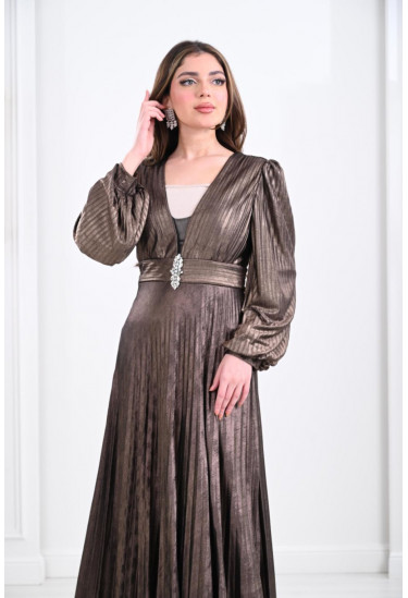 فستان بطلة انسيابية 