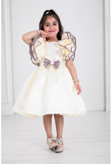 فستان اطفال بأكمام مذهلة 