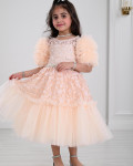 فستان اطفال من الدانتيل الأنيق