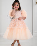 فستان اطفال من الدانتيل الأنيق