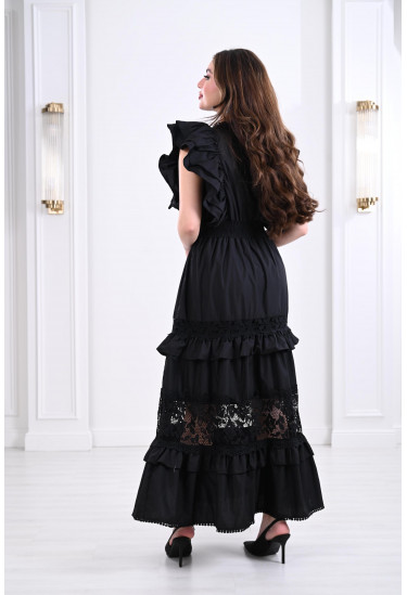 فستان صيفي مطرز بالدانتيل 