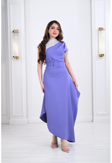 فستان مطرز تطريز خيالي على الكتف