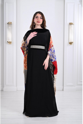 جلابية بكيب ظهر مطرز بنمط مربعات الجراني الرائعة 