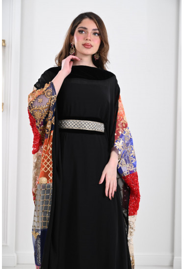 جلابية بكيب ظهر مطرز بنمط مربعات الجراني الرائعة جلابية بكيب ظهر مطرز بنمط مربعات الجراني الرائعة