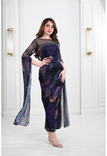 فستان نسائي بقصة مميزة واكمام منسدلة