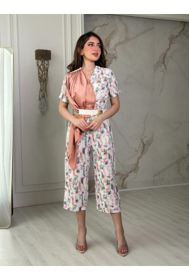 طقم نسائي بتصميم عصري مذهل طقم نسائي بتصميم عصري مذهل