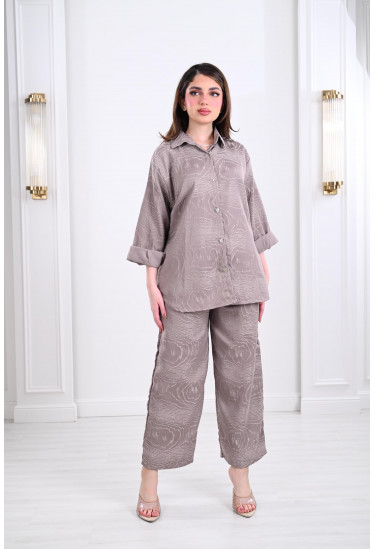 طقم صيفي بنسيج مميز 