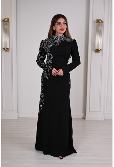 فستان سهرة أنيق بتطريز فخم فستان سهرة أنيق بتطريز فخم