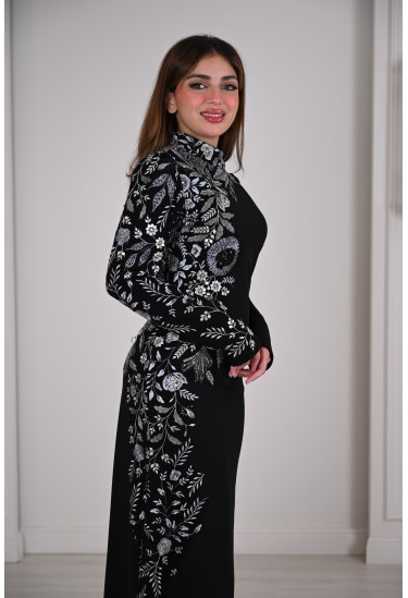 فستان سهرة أنيق بتطريز فخم فستان سهرة أنيق بتطريز فخم