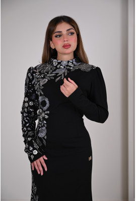 فستان سهرة أنيق بتطريز فخم