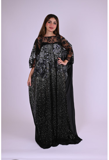 فستان سواريه بتطريز لامع وتصميم شفاف فاخر