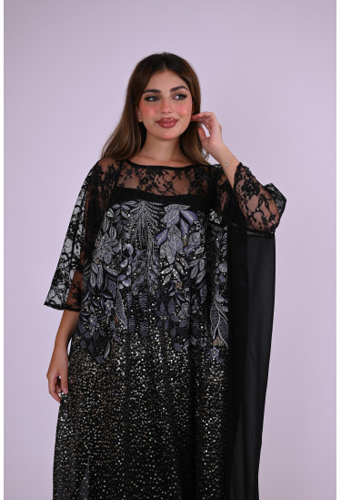 فستان سواريه بتطريز لامع وتصميم شفاف فاخر