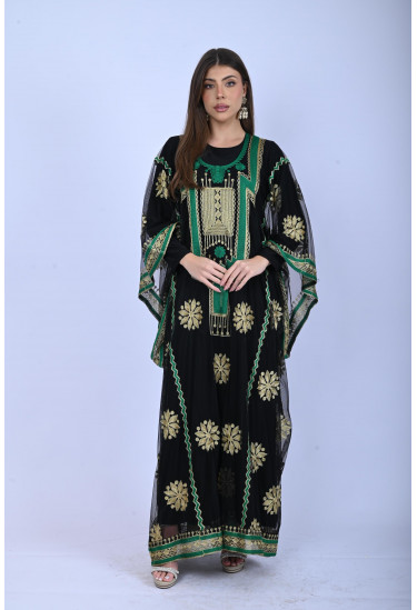 قفطان مطرّز فخامة بطابع تراثي أنيق