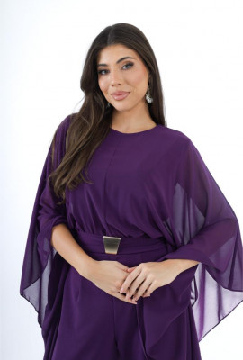 جمبسوت أنيق بأكمام واسعة ولمسة انسيابية