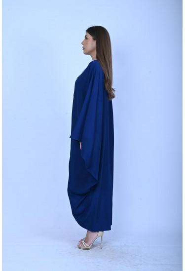 جلابية واسعة بياقة مطرزة وتطريز عمودي فاخر