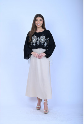 فستان أنيق بتصميم تراثي مطرز