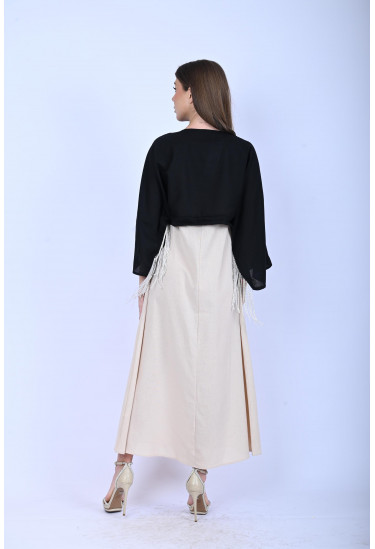 فستان أنيق بتصميم تراثي مطرز