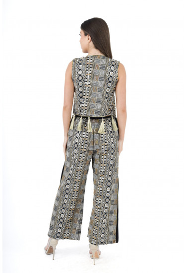 طقم نسائي كاجوال بحواف دلايات 