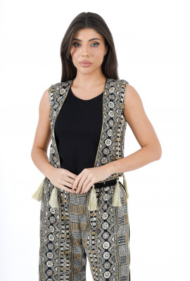 طقم نسائي كاجوال بحواف دلايات 