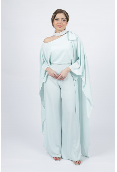 طقم سواريه ساتان بكاب انسيابي وياقة كريستال طقم سواريه ساتان بكاب انسيابي وياقة كريستال