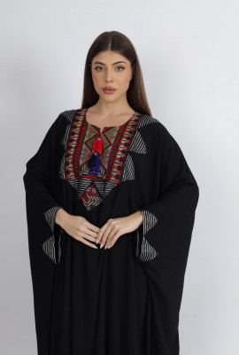جلابية أنيقه بتطريز تراثي ولمسة عصرية جلابية أنيقه بتطريز تراثي ولمسة عصرية