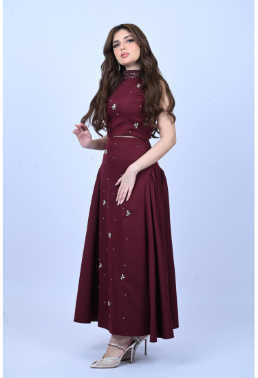 طقم نسائي للمناسبات بتصميم عصري طقم نسائي للمناسبات بتصميم عصري
