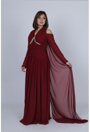 فستان سهرة أنسيابي ناعم