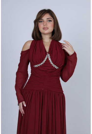 فستان سهرة أنسيابي ناعم