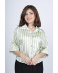 بلوزة نسائية بسيطة مخططة