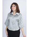 بلوزة نسائية بسيطة مخططة