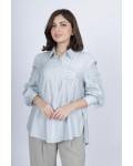 بلوزة نسائية بلمسات من الدانتيل