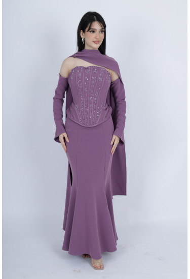 فستان سهرة ملكي بتصميم مميز فستان سهرة ملكي بتصميم مميز