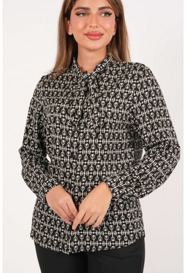 بلوزة كلاسيكيه أنيقة مطبوعة بنقوش هندسية متكررة بلوزة كلاسيكيه أنيقة مطبوعة بنقوش هندسية متكررة