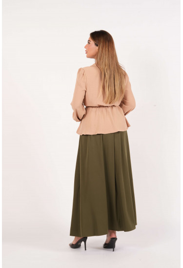 بلوزة أنيقة مع رباط خصر مزخرف بلوزة أنيقة مع رباط خصر مزخرف