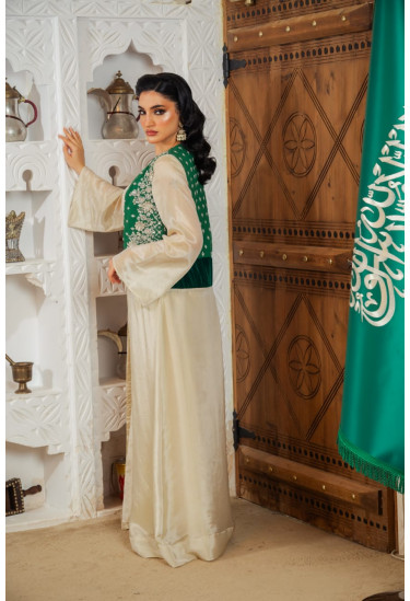 جلابية نسائية مع صدرية خضراء مطرزة جلابية نسائية مع صدرية خضراء مطرزة