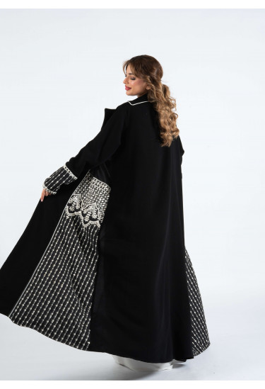 عباية نسائية مطرزة تطريز راقي مميز
