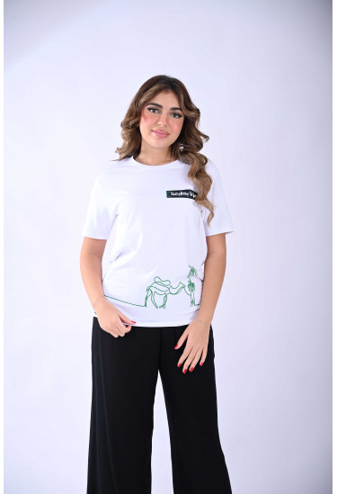 بلوزة نسائية بطابع اليوم الوطني بلوزة نسائية بطابع اليوم الوطني