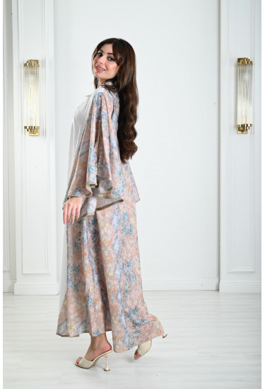 جلابية نسائية بنمط عصري أنيق