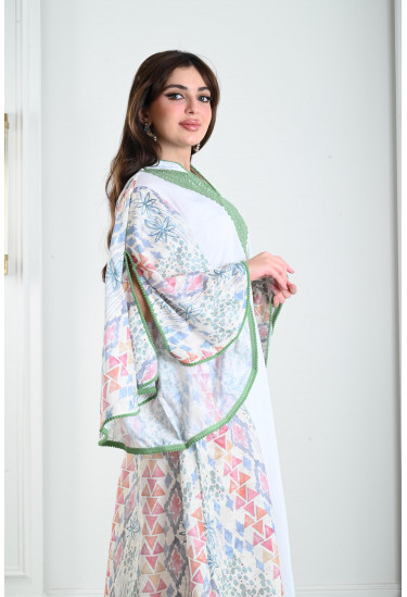 جلابية نسائية بنمط عصري أنيق