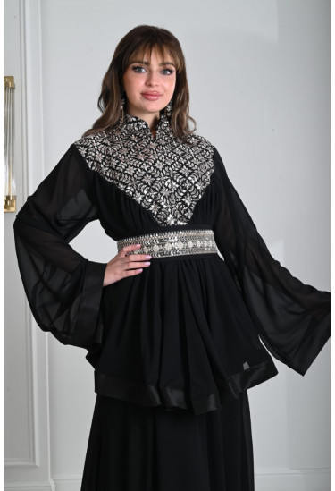 جلابية نسائية طويلة مع قصة كيب قصير واسع