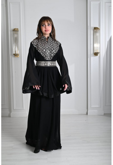 جلابية نسائية طويلة مع قصة كيب قصير واسع