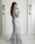 فستان نسائي طويل بنقوشات مستوحى من الطبيعة