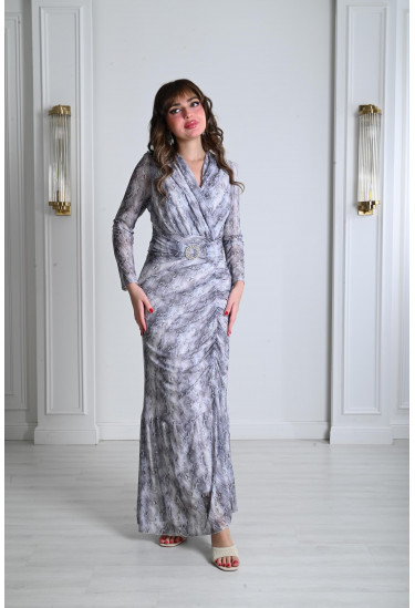 فستان نسائي طويل بنقوشات مستوحى من الطبيعة