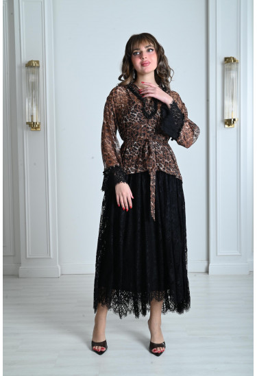 فستان نسائي دانتيل مزين بنقوشات الفهد