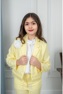 طقم يناتي بطلة كلاسيك مميزة